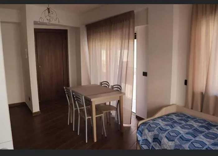 לינה וארוחת בוקר Samuel Fish באניירה קלאברה